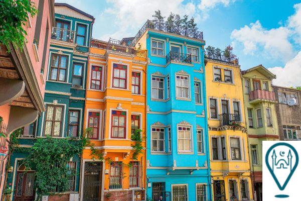 İstanbul'u Keşfetmek: Turistik Noktaların Ötesinde